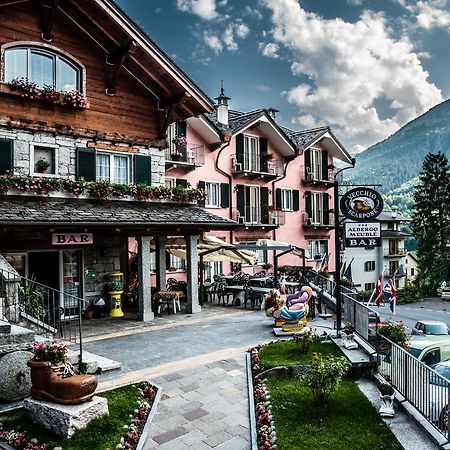Albergo Meuble Vecchio Scarpone Бачено Екстериор снимка