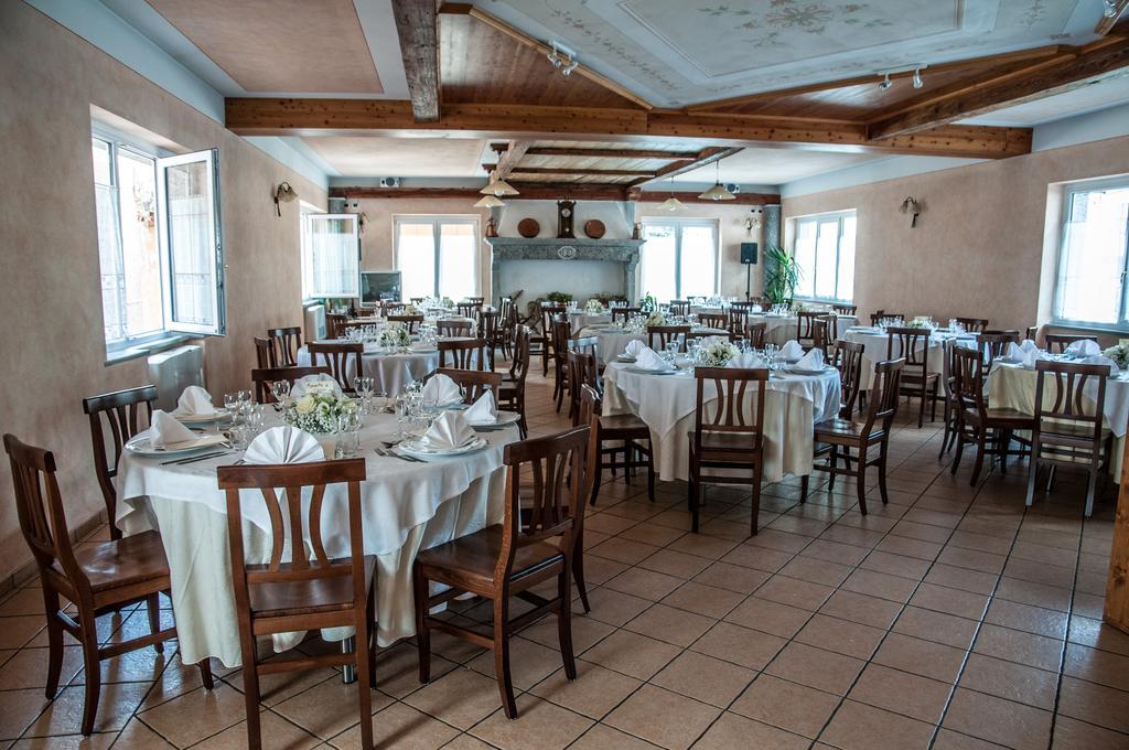 Albergo Meuble Vecchio Scarpone Бачено Екстериор снимка